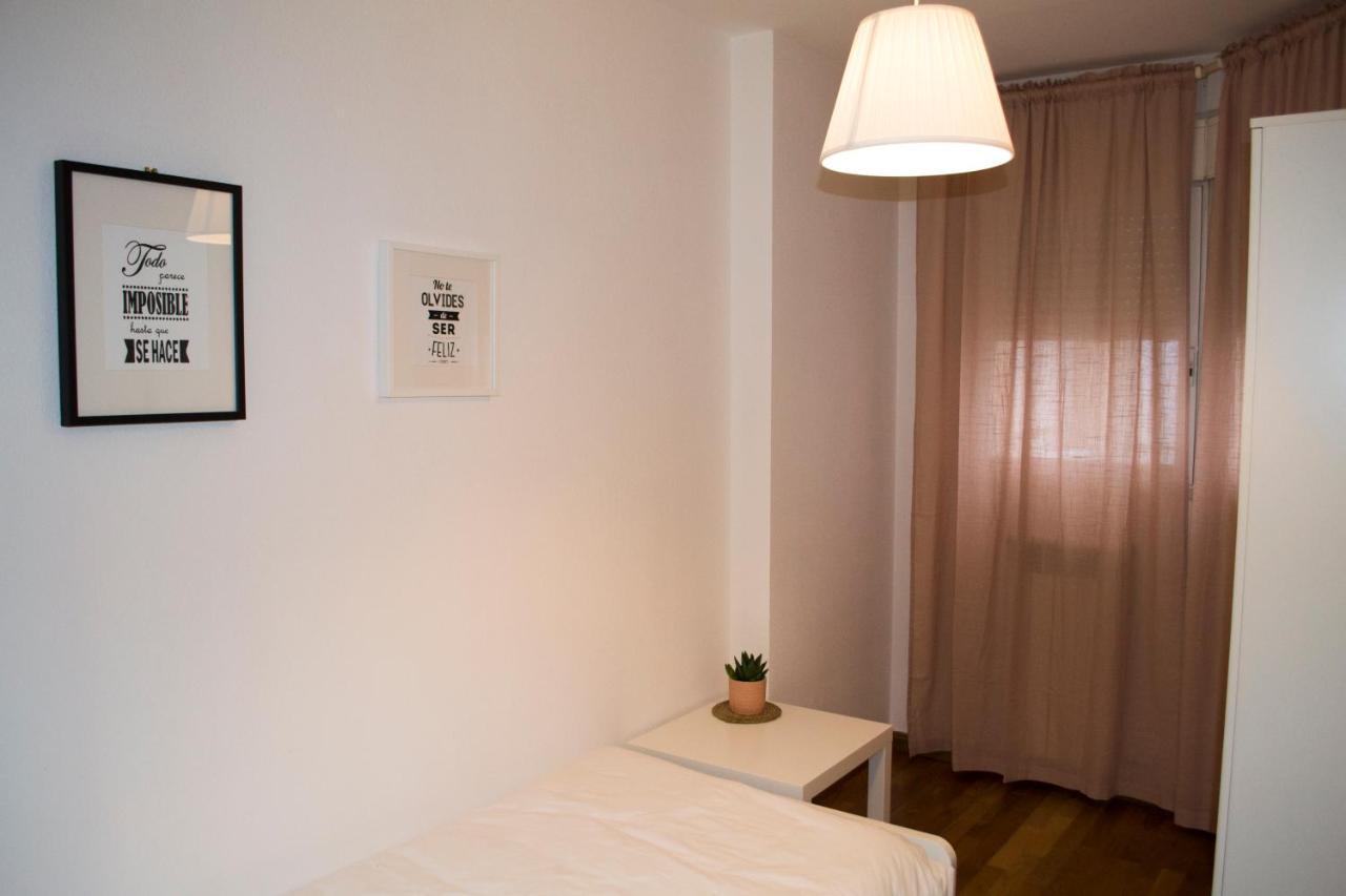 Apartamenticos Torrenueva I Zaragoza Eksteriør bilde